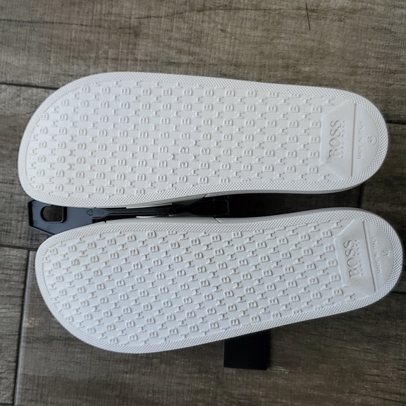 Hugo Boss Men's slipper - Picture 3 of 4